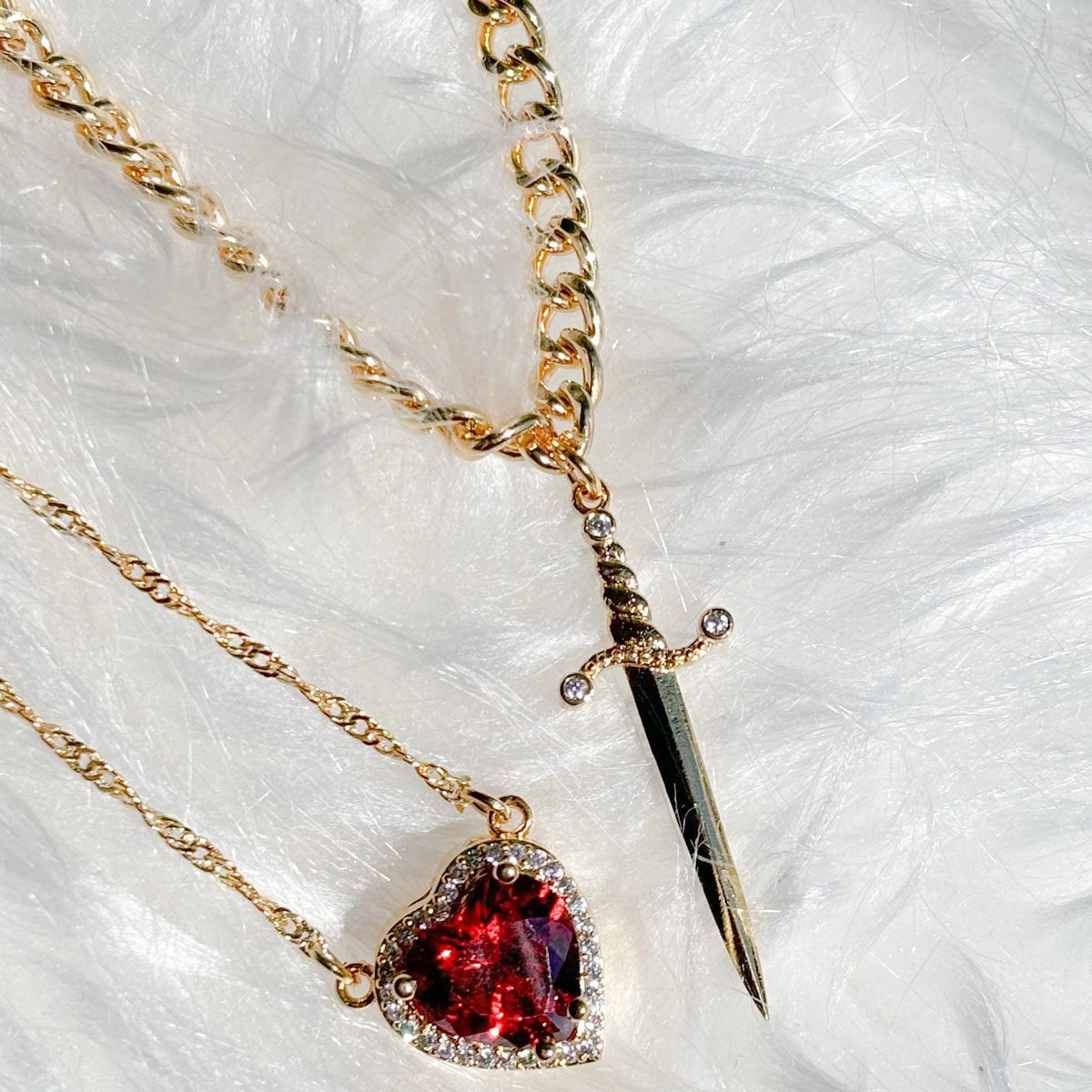 Gothic One Arrow Through Heart Necklace supplier gallery image 7