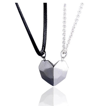 Minimalist Lovers Matching Friendship Heart Necklace supplier gallery image 6