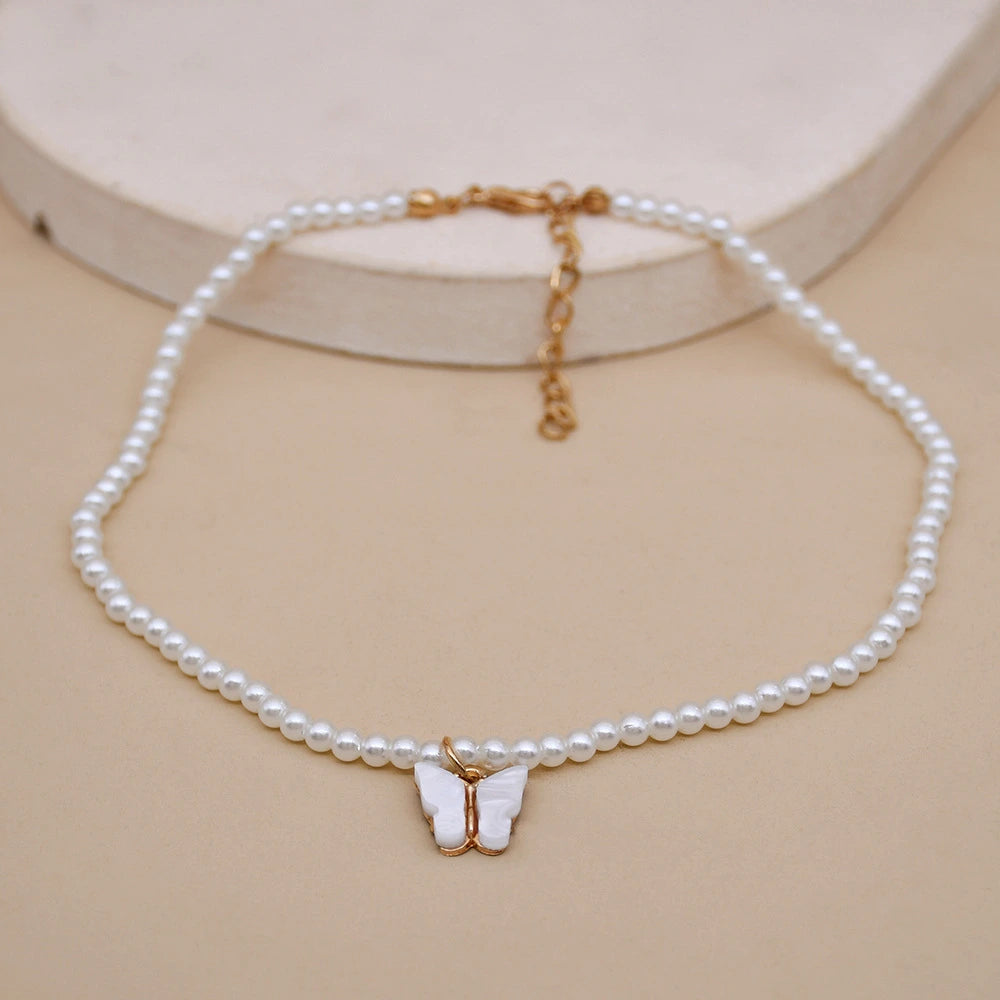 Elegant White Pearl Choker Small Necklace supplier gallery image 9