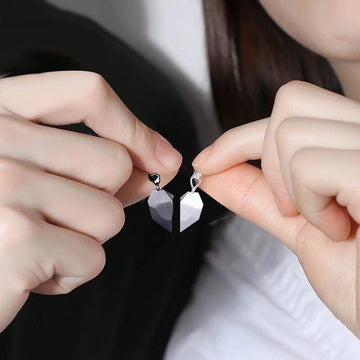 Minimalist Lovers Matching Friendship Heart Necklace supplier gallery image 3