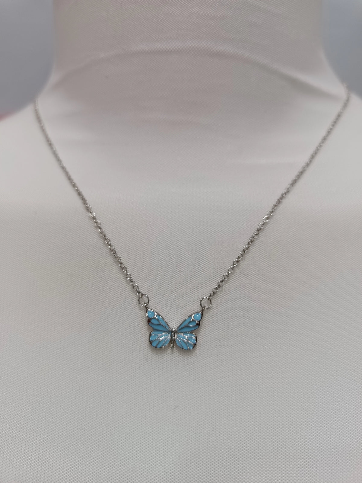 Blue Luminous Butterfly Glow Dark Necklace supplier gallery image 17