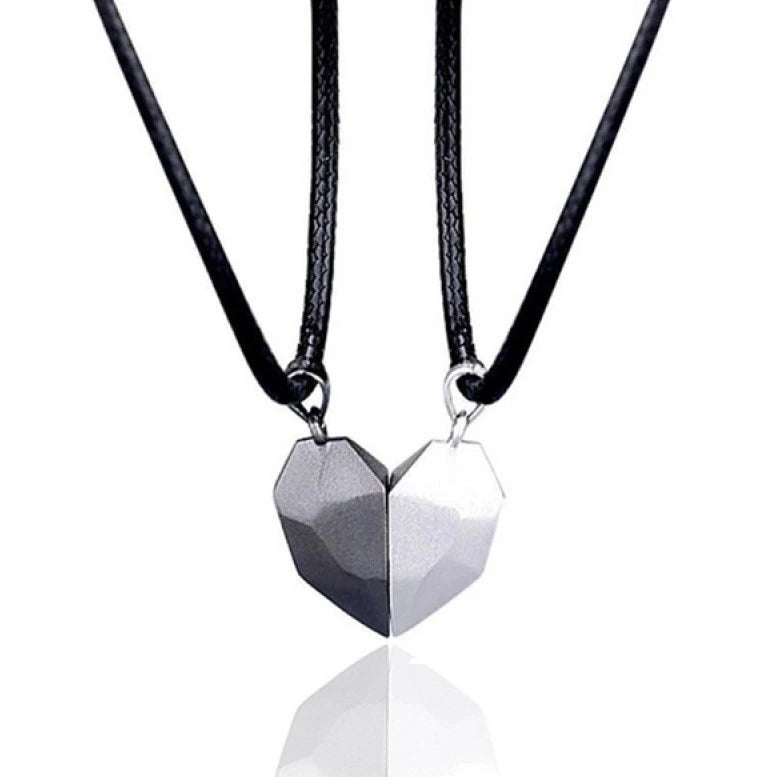 Minimalist Lovers Matching Friendship Heart Necklace supplier gallery image 10