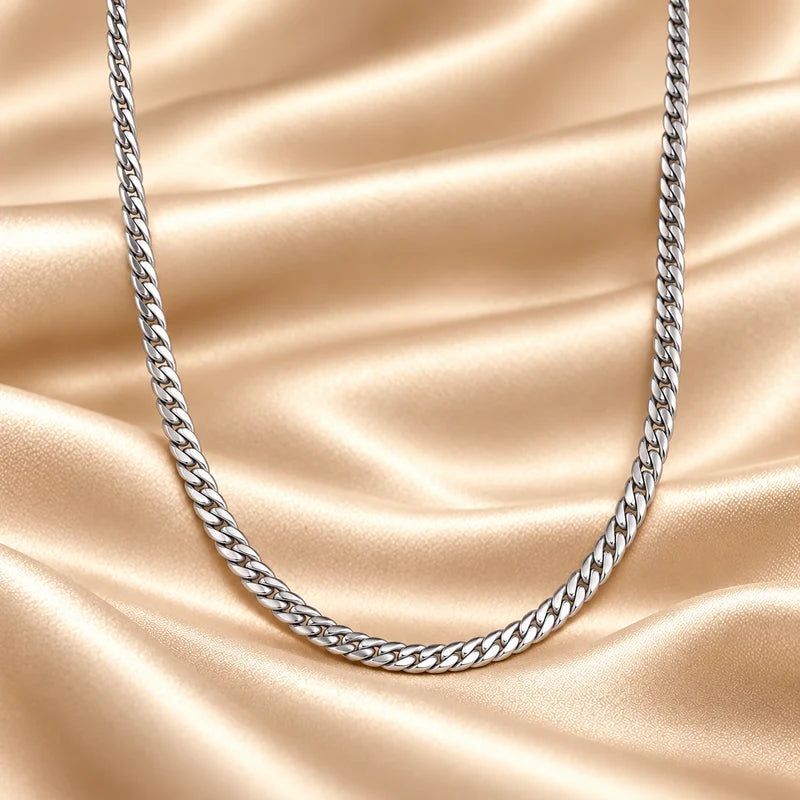 Generated concept artwork for Lumière Snake Chain; illustrative only, not an exact product photograph